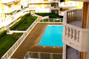 Отель Studios Nice French Riviera  Ницца